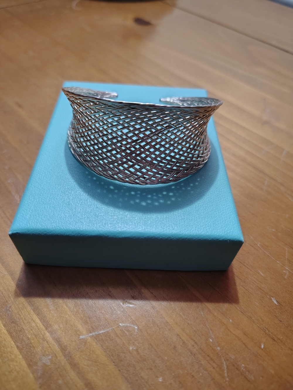 Tiffany & Co. Silver Mesh Cuff Bracelet - Elegant Patterned Design - Picture 4 of 5